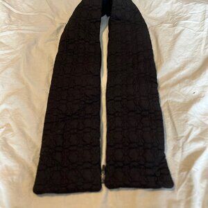 Lululemon Reversable Quilted Zip Scarf
